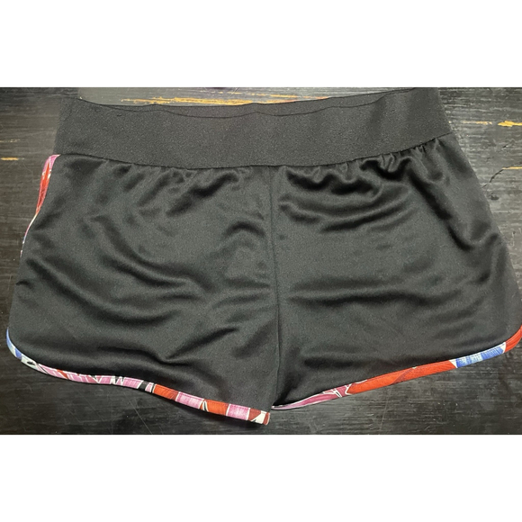 Nike Women’s Black Shorts Size Large - Picture 4 of 4